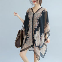 Load image into Gallery viewer, Boho Batwing Sleeve Chiffon Blouse Women Casual Floral Print Loose Kimono Shirts Big Size Beach Tunic Tops Peplum Blusa Robe
