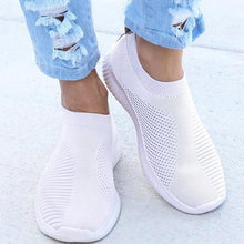 Load image into Gallery viewer, Women Shoes Knitting Sock Sneakers Women Spring Summer Slip On Flat Shoes Women Plus Size Loafers Flats Walking krasovki Famela
