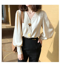 Load image into Gallery viewer, Spring Women Chiffon Shirt Korean Fashion Long Sleeve White Shirts Women Streetwear Office Blouse Elegant Lady Heart Print Tops
