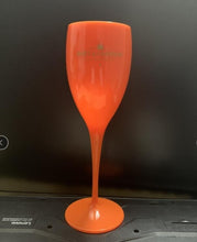 Load image into Gallery viewer, Wine Party Champagne Coupes Glass Cocktail Glass Champagne Flutes Plating Wine Cup Goblet Electroplated Plastic Cups one piece
