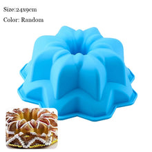 Load image into Gallery viewer, Silicone Cake Molds Flower Crown Shape  Baking  mold kitchen Tool 3D Bread Pastry Mold Pizza Pan DIY Birthday Wedding Party
