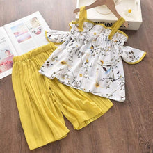 Load image into Gallery viewer, Menoea Girls Sets New Spring Summer Floral Children Sleeveless T-shirt+Solid Shorts 2PCS Kids Suit Fashion 3-7T Children Clothes
